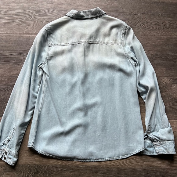 Nordstrom Halogen light wash Chambray button down shirt SP small petite - Picture 9 of 10